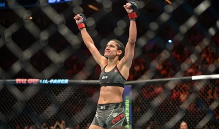 Наталия Силва сенсационно обыграла Намаюнас на UFC 324 — будущее женщин UFC 2026 Наталия Силва сенсационно обыграла Намаюнас на UFC 324 — будущее женщин UFC 2026